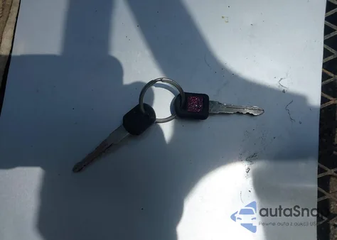 1997 Chevrolet Tahoe z USA, uszkodzony, nr VIN 3GNEC18R4VG123977